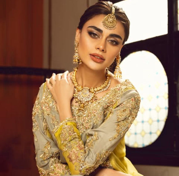 SARA ROHAIL ASGHAR ARCHED BLOSSOM