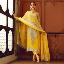 SARA ROHAIL ASGHAR ARCHED BLOSSOM